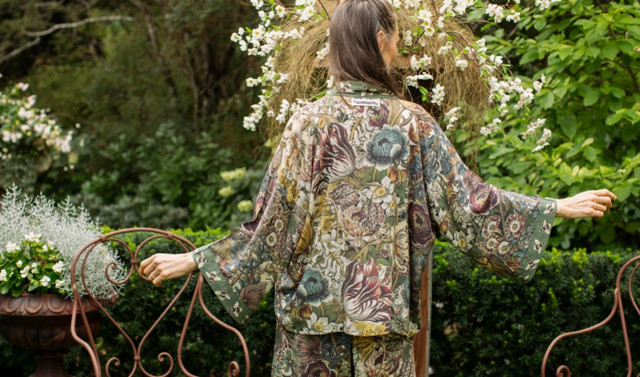 Love Grows Wild Floral Bamboo Cropped Kimono with Bees