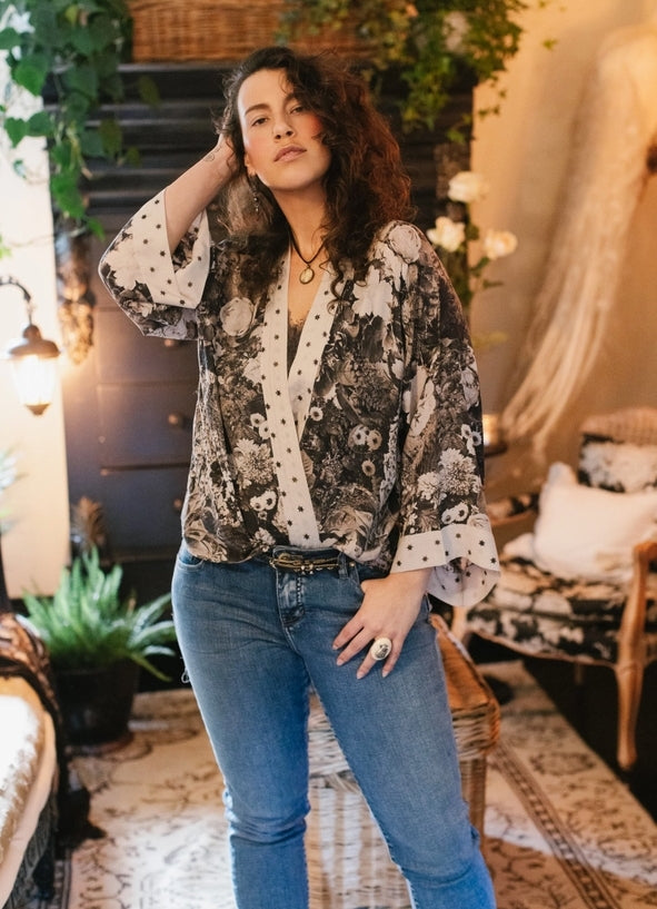 Market of Stars - The Looking Glass Cropped Bamboo Kimono Cardigan